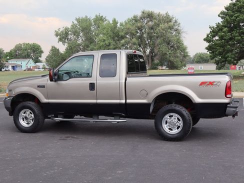 Used 2003 Ford F250 XL AWD/4WD image 8