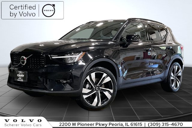 Certified 2023 Volvo XC40 B5 Plus w/ Climate Package AWD/4WD image 1