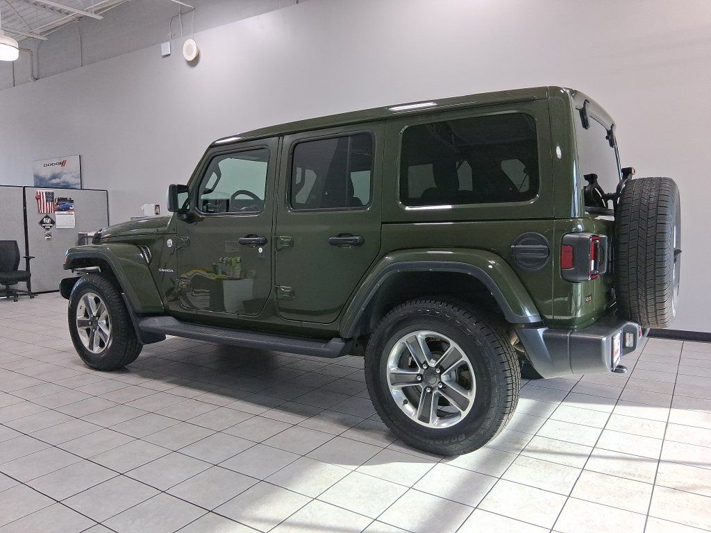Used 2022 Jeep Wrangler Unlimited Sahara w/ Cold Weather Group AWD/4WD image 5