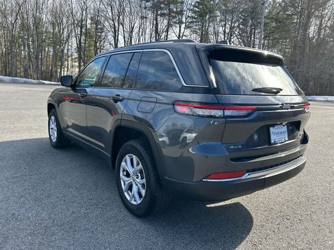 Used 2022 Jeep Grand Cherokee Limited image 8