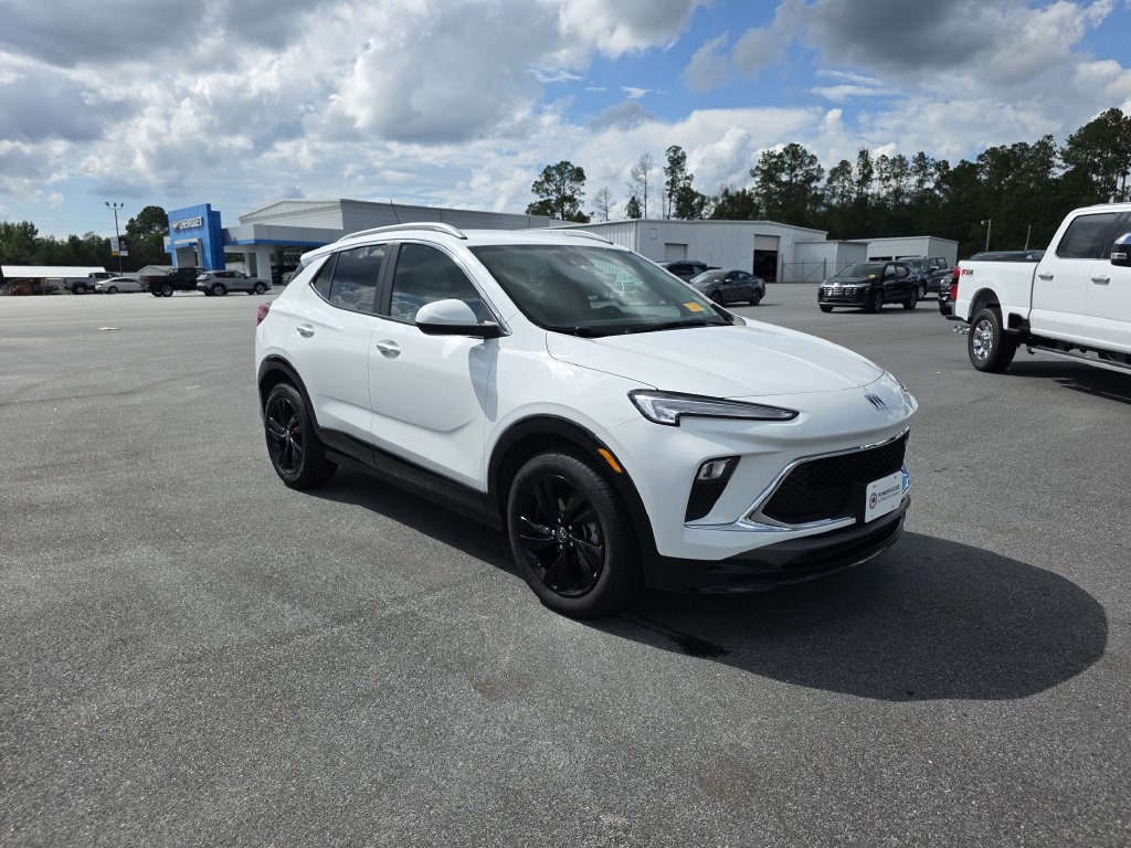 Certified 2024 Buick Encore GX Sport Touring FWD image 8