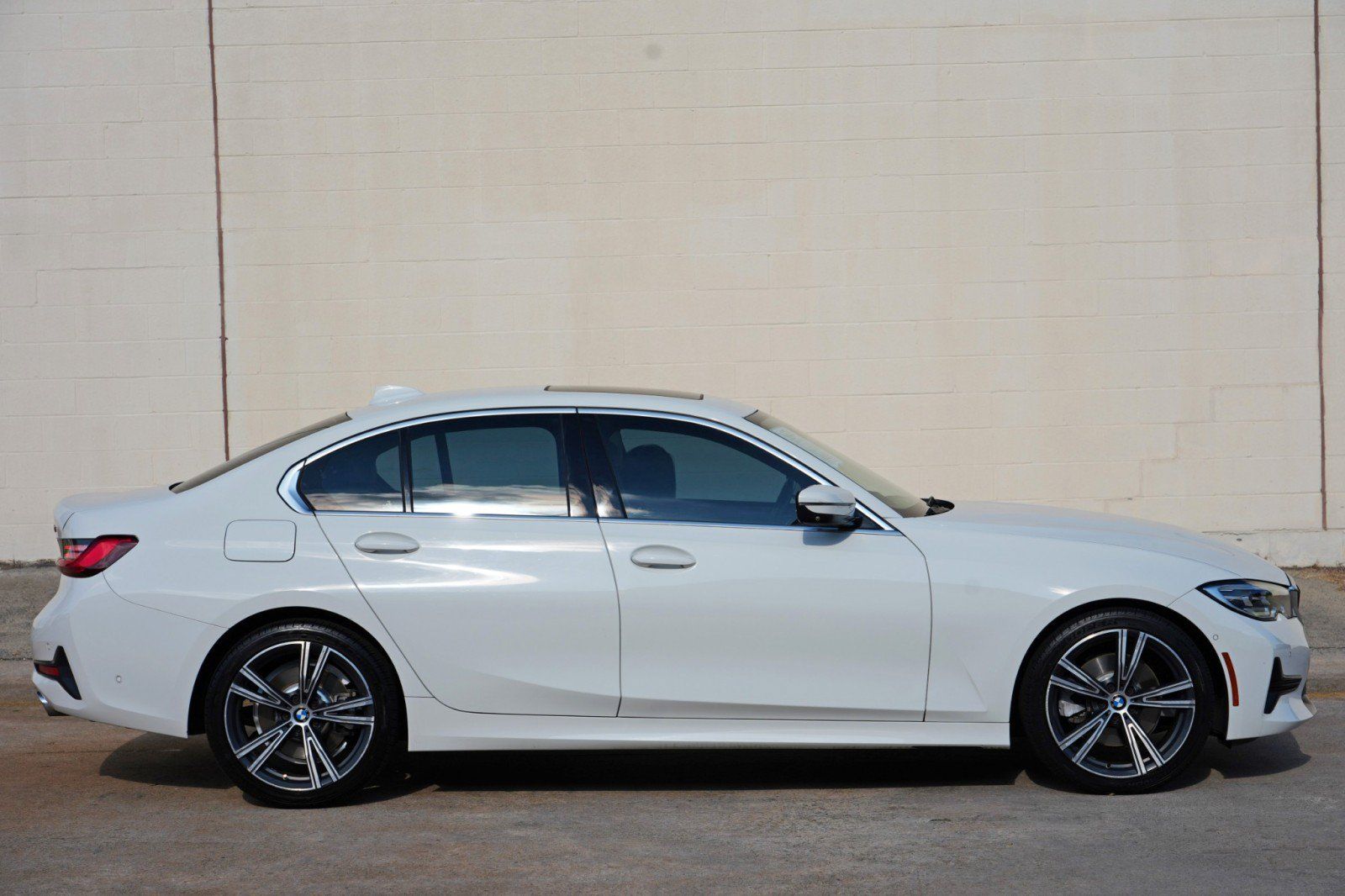 Used 2021 BMW 330i Sedan w/ Convenience Package RWD image 50