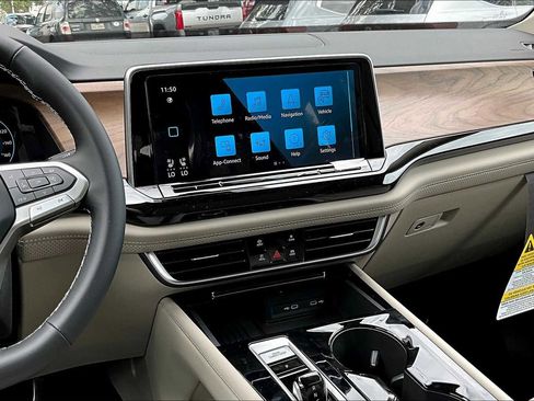 New 2026 Volkswagen Atlas SE image 6