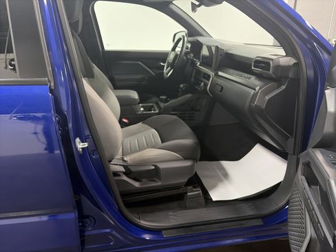 Used 2024 Toyota Tacoma TRD Off-Road image 30