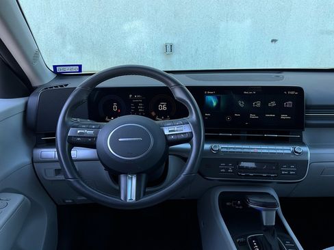 Used 2025 Hyundai Kona SEL image 14