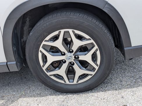 Used 2019 Subaru Forester Premium w/ Popular Package #1 AWD/4WD image 11