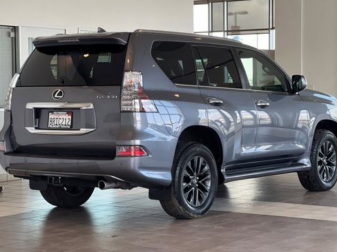 Used 2020 Lexus GX 460 Premium w/ Premium Package AWD/4WD image 4