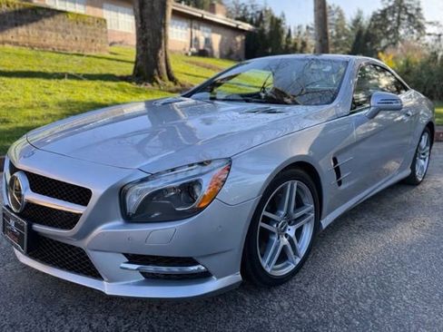 Used 2013 Mercedes-Benz SL 550 image 1
