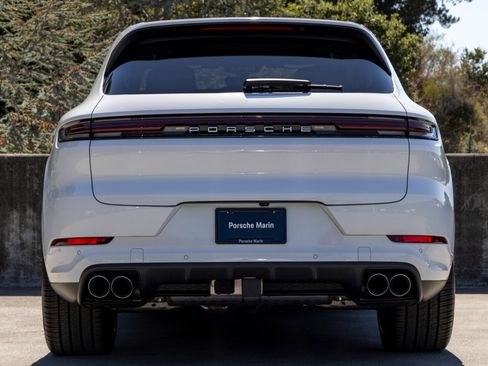 New 2025 Porsche Cayenne S image 10