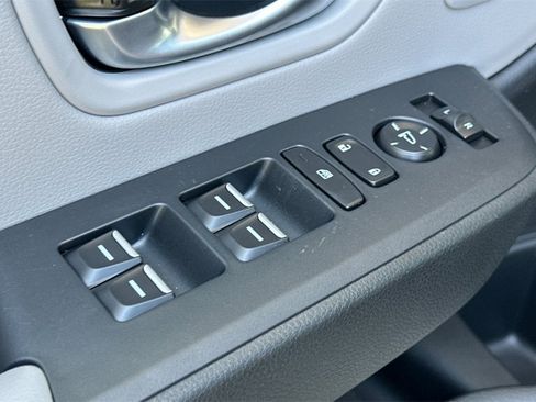 New 2025 Honda Pilot Touring image 12