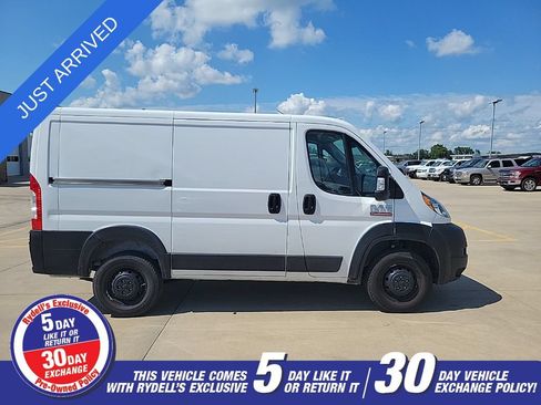 Used 2022 RAM ProMaster 1500 w/ Interior LED Lighting Group FWD image 2