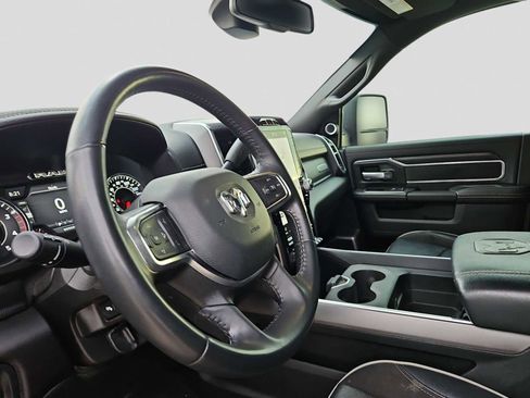 Used 2024 RAM 3500 Laramie w/ Night Edition image 10