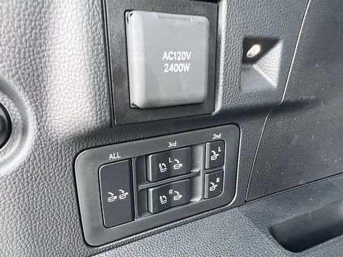 New 2026 Lexus LX 700h Luxury image 18