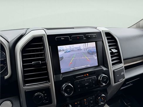 Used 2020 Ford F150 Lariat image 31