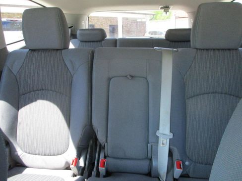 Used 2014 Chevrolet Traverse LS image 26