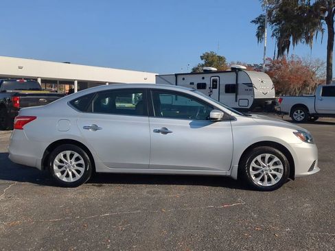Certified 2019 Nissan Sentra SV image 4