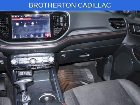 Used 2025 Dodge Durango GT AWD/4WD image 24
