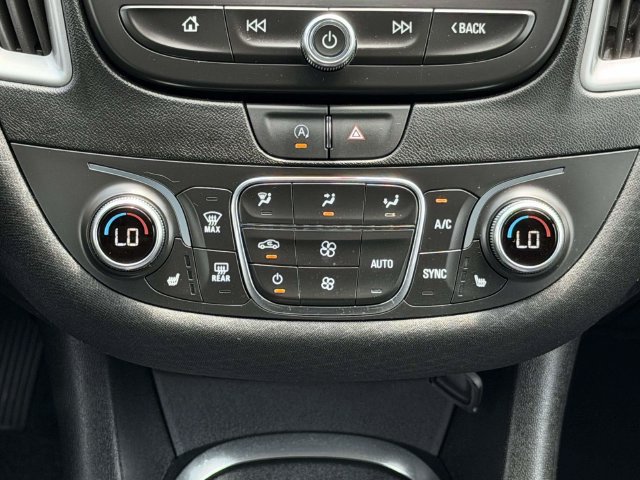 Used 2025 Chevrolet Malibu LT FWD image 20
