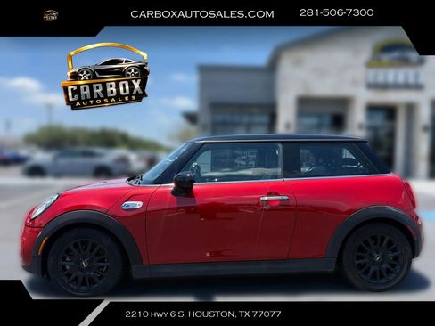 Used 2017 MINI Cooper S FWD image 2