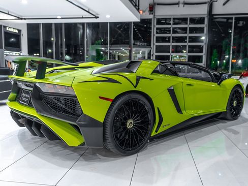 Used 2016 Lamborghini Aventador LP 750-4 Superveloce AWD/4WD image 5