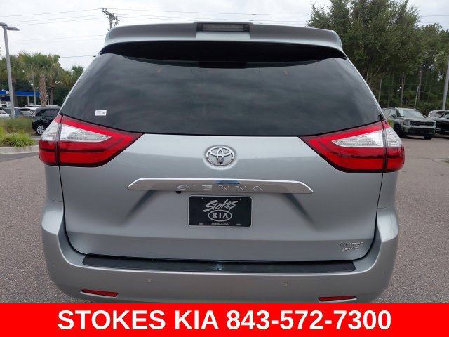 Used 2019 Toyota Sienna Limited Premium AWD/4WD image 6
