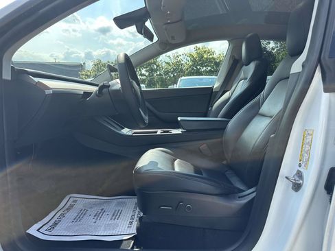 Used 2021 Tesla Model Y Long Range AWD/4WD image 15