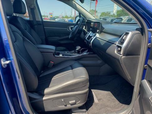 Certified 2023 Kia Sorento SX AWD/4WD image 21