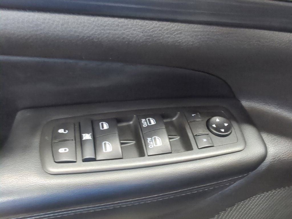 Used 2021 Jeep Grand Cherokee Laredo X AWD/4WD image 10