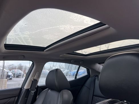 Certified 2018 Nissan Maxima Platinum image 8