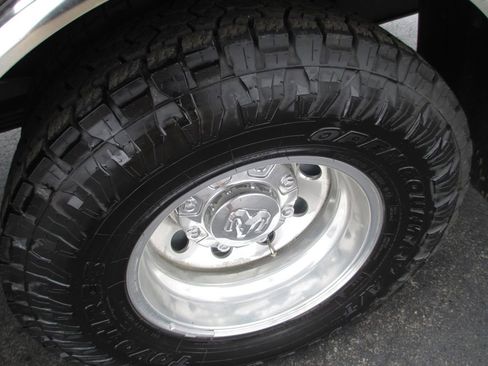 Used 2022 RAM 3500 Laramie image 12