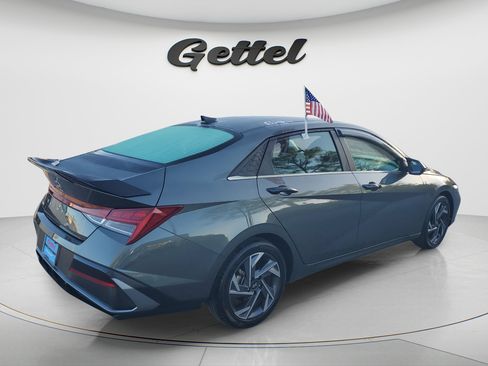 Certified 2024 Hyundai Elantra SEL w/ Convenience Package FWD image 12