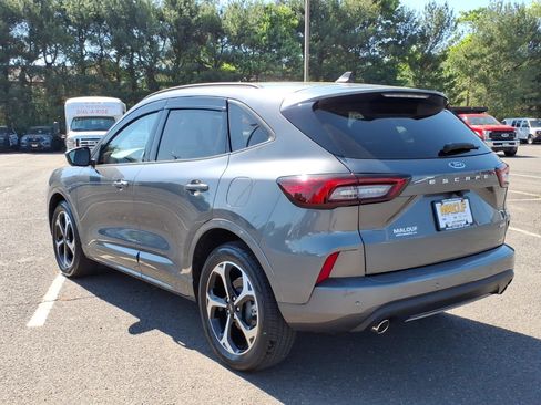 Certified 2023 Ford Escape ST-Line Select w/ Tech Pack #2 AWD/4WD image 4
