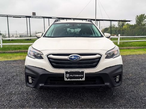 Used 2022 Subaru Outback Premium AWD/4WD image 2