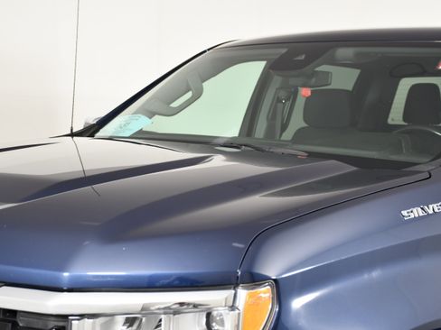 Used 2022 Chevrolet Silverado 1500 LT AWD/4WD image 12