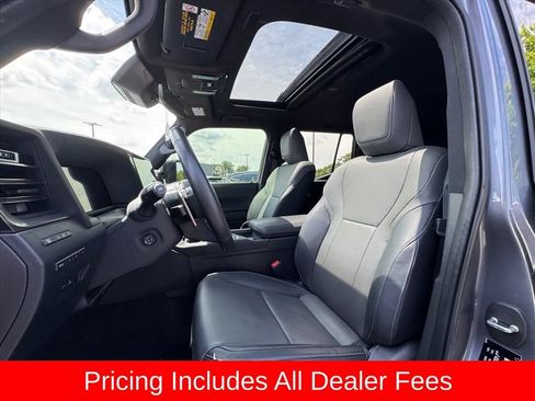 Used 2024 Lexus GX 550 w/ Accessory Package (2T) AWD/4WD image 18