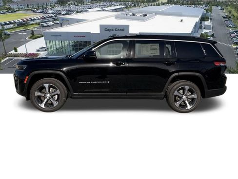New 2026 Jeep Grand Cherokee L Limited RWD image 8