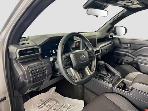 Certified 2025 Toyota 4Runner TRD Off-Road AWD/4WD image 9