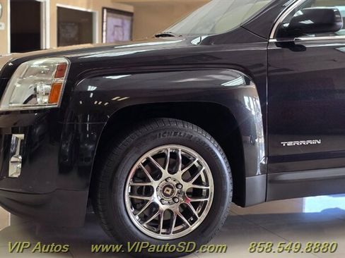 Used 2015 GMC Terrain SLT image 25