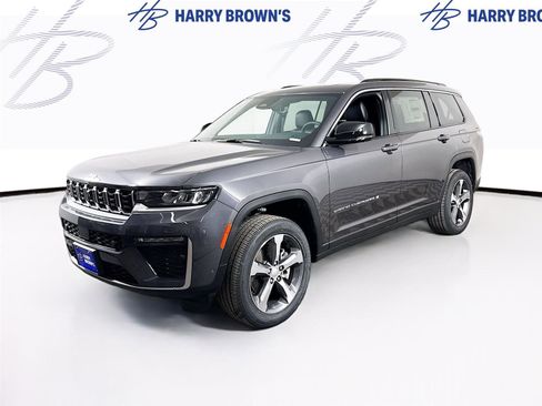 New 2026 Jeep Grand Cherokee L Limited w/ Luxury Tech Group II AWD/4WD image 1