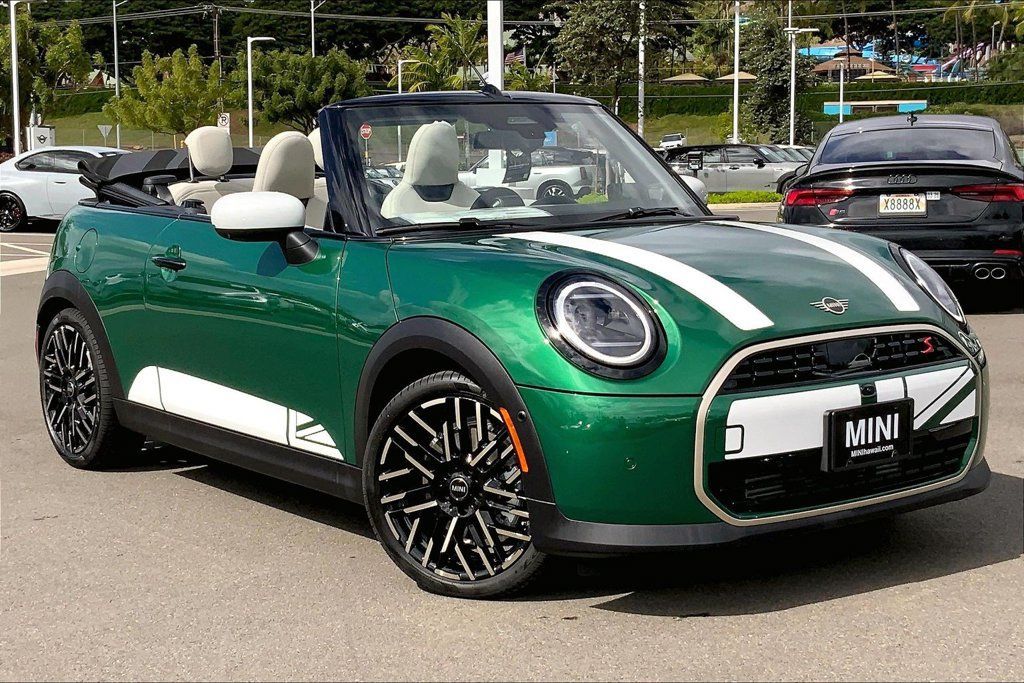 Used 2026 MINI Cooper S FWD image 1