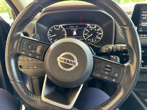 Used 2021 Nissan Rogue SV w/ Premium Package AWD/4WD image 17