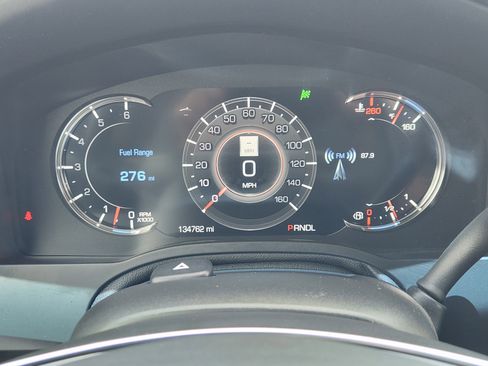 Used 2020 Cadillac Escalade ESV Platinum AWD/4WD image 16