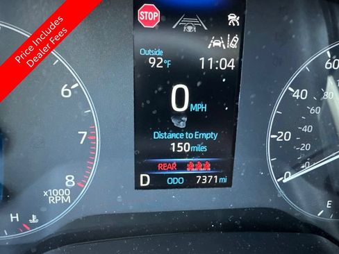 Used 2024 Toyota Corolla Cross LE FWD image 14