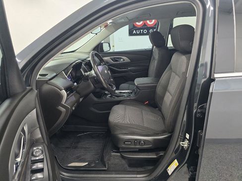 Used 2021 Chevrolet Traverse LT FWD image 11