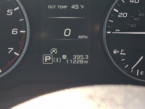 Certified 2025 Subaru Crosstrek 2.0i Premium image 19