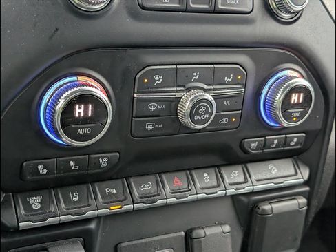 Used 2022 GMC Sierra 2500 Denali image 15