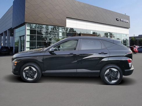 Certified 2024 Hyundai Kona SEL image 2