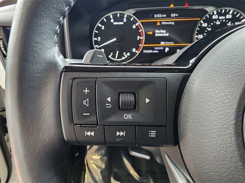 Used 2021 Nissan Rogue SV w/ Premium Package image 19