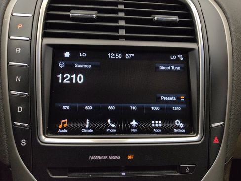 Used 2016 Lincoln MKX Reserve w/ Climate Package image 25