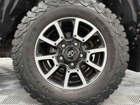 Used 2020 Toyota Tundra SR5 image 30